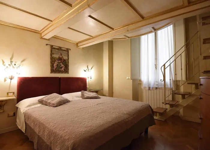 Italian Experience-Suite Medici Loft 8